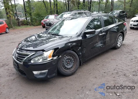 2013 Nissan Altima 2.5 S z USA, uszkodzony, nr VIN 1N4AL3AP6DC277237